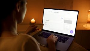 banking privacy concern — Fotó: Artem Podrez / Pexels