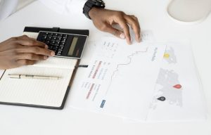 portfolio rebalancing shift — Fotó: Hanna Pad / Pexels