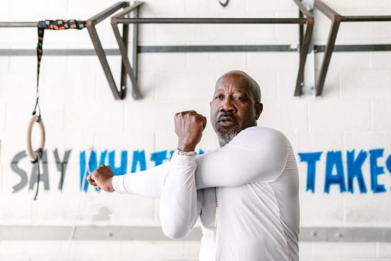 long-term commitment strength — Fotó: RDNE Stock project / Pexels