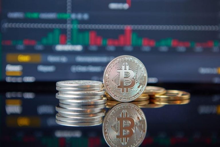 blockchain migration shift — Fotó: DS stories / Pexels
