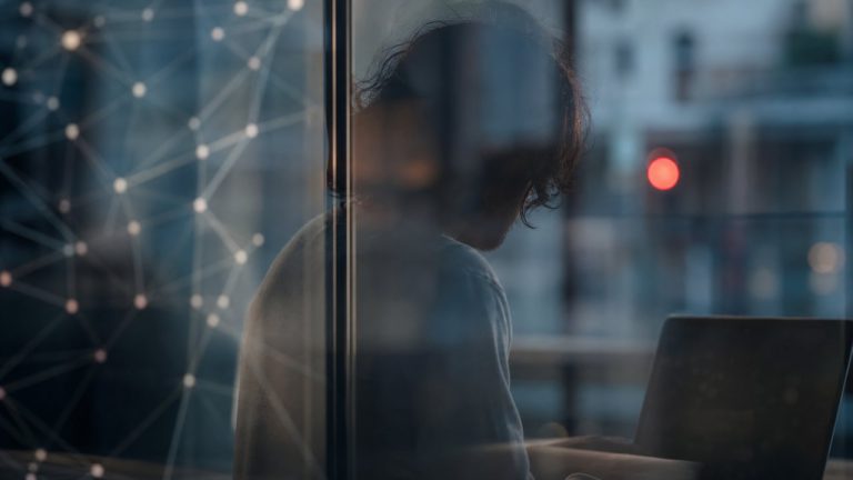Digitális adatvédelem és az online lábnyom rétegei