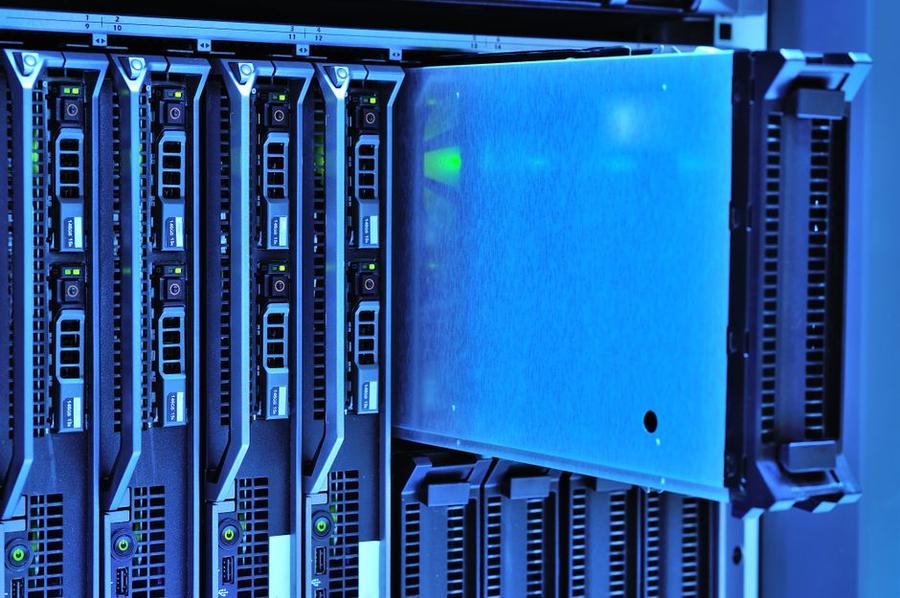 network evolution upgrade — Fotó: panumas nikhomkhai / Pexels