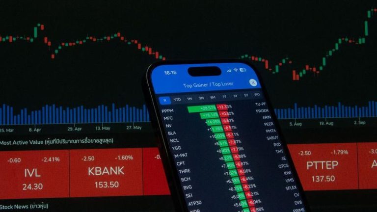 trading charts — Fotó: StockRadars Co., / Pexels #28682351