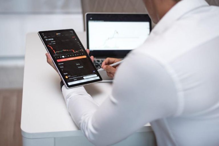 stock market transformation — Fotó: AlphaTradeZone / Pexels #5784802